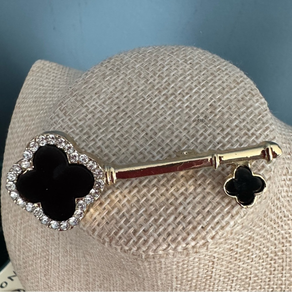 Clover Cuff Brooch | Black Enamel + Rhinestone Gold Tone - Picture 3 of 9